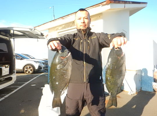 渡船よしだ屋／’２３年１２月２４日（日）　磯釣りの釣果①