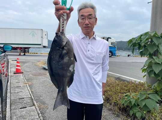 渡船よしだ屋／＇２４年１１月１６日（土）　磯釣りの釣果①