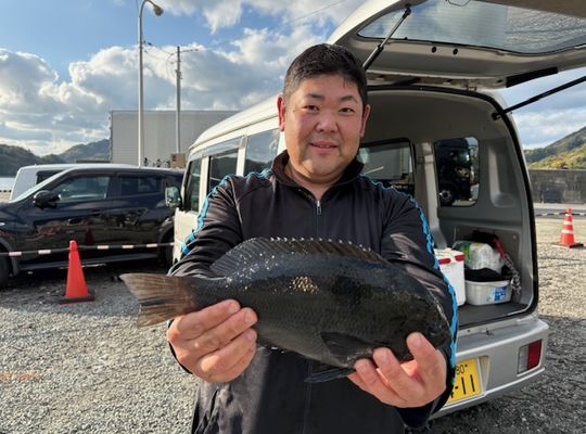 渡船よしだ屋／’２４年１２月９日（月）　磯釣りの釣果①