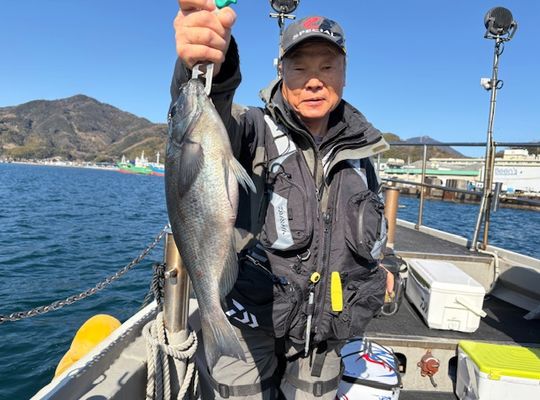 渡船よしだ屋／’２５年２月２５日（火）　磯釣りの釣果①