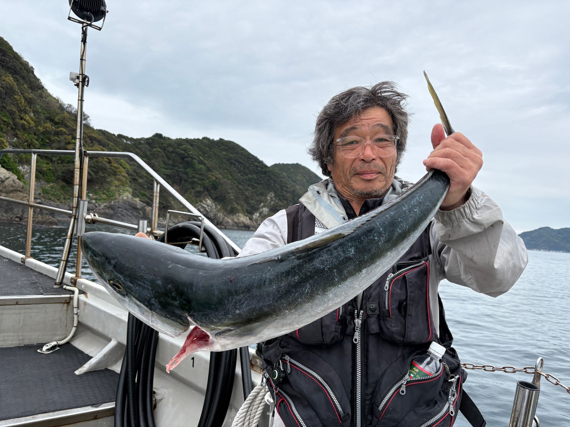 25年4月20日（日） 磯釣りの釣果 | 愛媛を拠点に渡船にまつわる