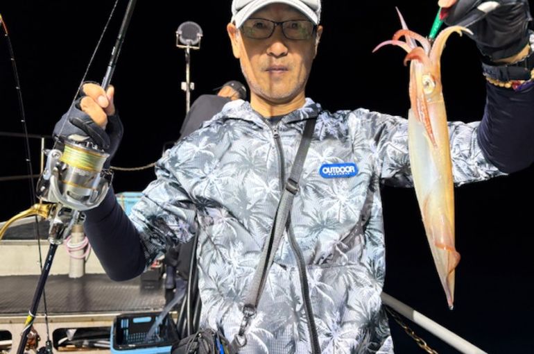 渡船よしだ屋／’２５年７月２０日（日）　夜イカ釣り船の釣果①