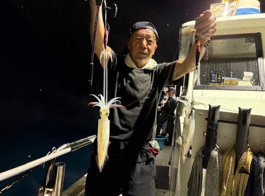 渡船よしだ屋／’２５年７月３０日（水）　夜イカ釣り船の釣果①