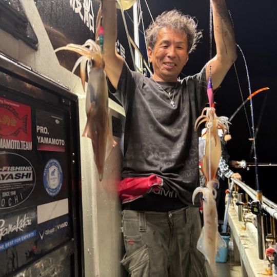 渡船よしだ屋／’２５年８月７日（木）　夜イカ釣り船の釣果①