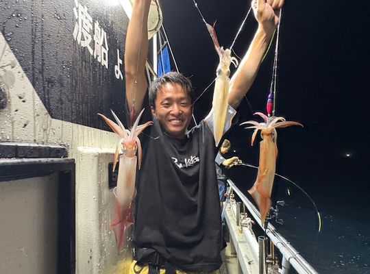 渡船よしだ屋／’２５年８月１３日（水）　夜イカ釣り船の釣果①