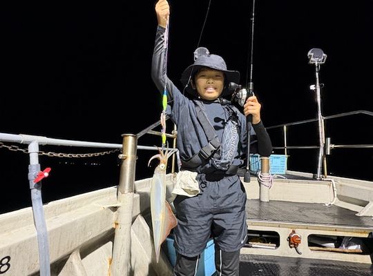 渡船よしだ屋／’２５年８月１９日（火）　夜イカ釣り船の釣果①