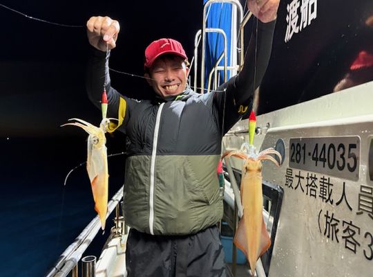 渡船よしだ屋／’２５年８月２０日（水）　夜イカ釣り船の釣果①