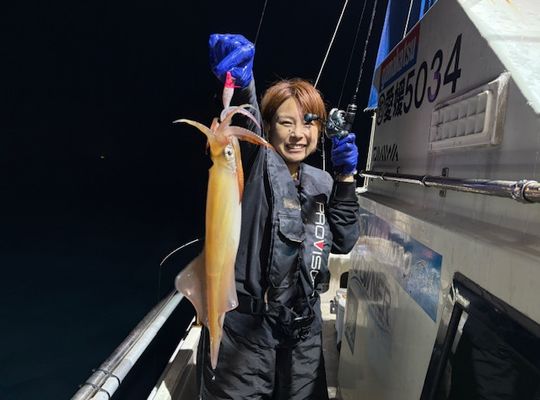 渡船よしだ屋／’２５年８月２５日（月）　夜イカ釣り船の釣果①