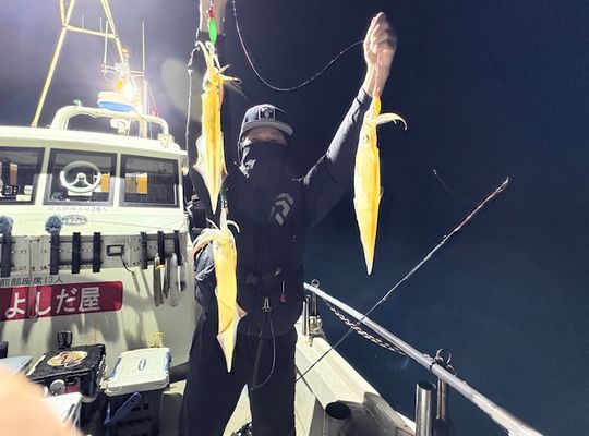 渡船よしだ屋／’２５年８月２６日（火）　夜イカ釣り船の釣果①