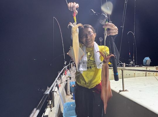 渡船よしだ屋／’２５年８月２９日（金）　夜イカ釣り船の釣果①