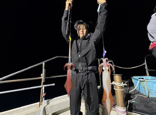 渡船よしだ屋／’２５年９月１２日（金）　夜イカ釣り船の釣果①
