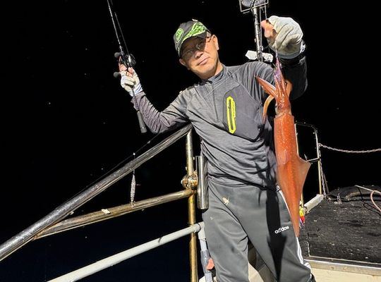 渡船よしだ屋／’２５年９月１９日（金）　夜イカ釣り船の釣果①