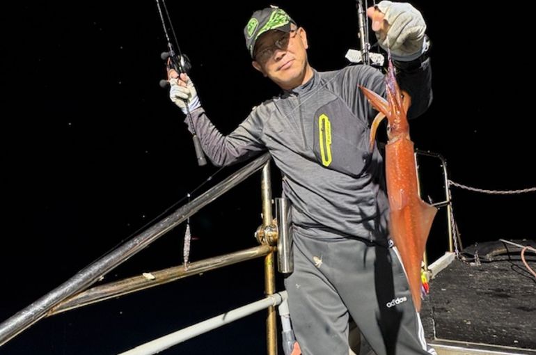 渡船よしだ屋／’２５年９月１９日（金）　夜イカ釣り船の釣果①