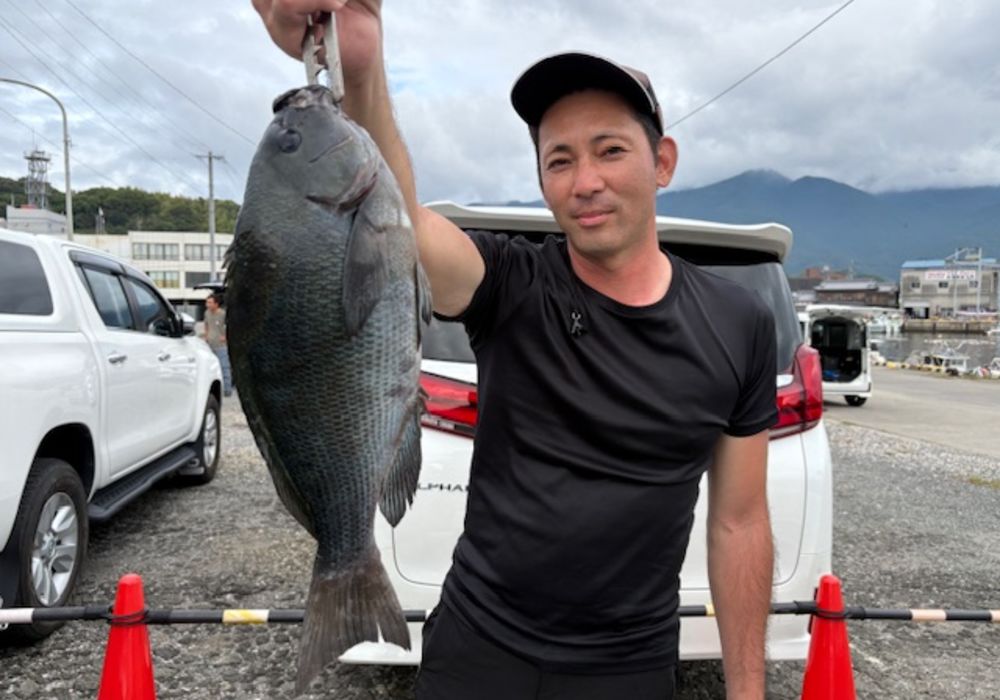 渡船よしだ屋／’２５年１０月１１日（土）　磯釣りの釣果①