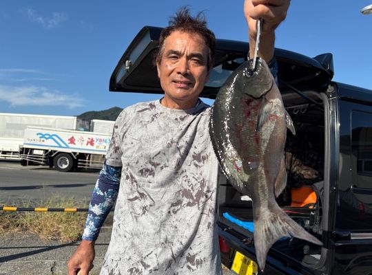 渡船よしだ屋／’２５年１０月１７日（金）　磯釣りの釣果①