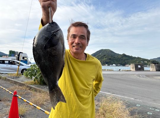 渡船よしだ屋／’２５年１０月３０日（木）　磯釣りの釣果①
