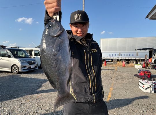 渡船よしだ屋／’２５年１１月２１日（金）　磯釣りの釣果①