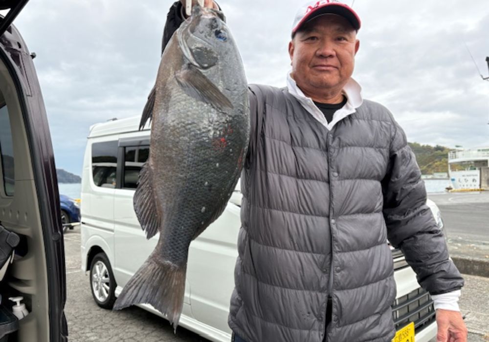 25年12月13日（土） 磯釣りの釣果 | 愛媛を拠点に渡船にまつわる