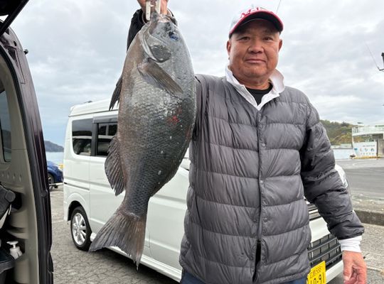 渡船よしだ屋／’２５年１２月１３日（土）　磯釣りの釣果①