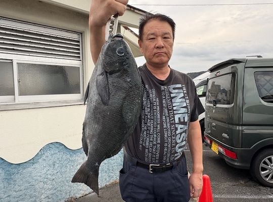 渡船よしだ屋／’２５年１２月２０日（土）　磯釣りの釣果①