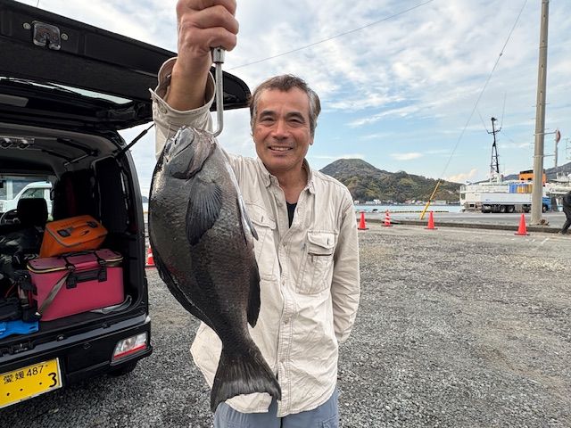 25年12月20日（土） 磯釣りの釣果 | 愛媛を拠点に渡船にまつわる