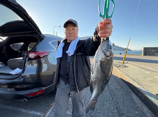渡船よしだ屋／’２６年１月９日（金）　磯釣りの釣果①
