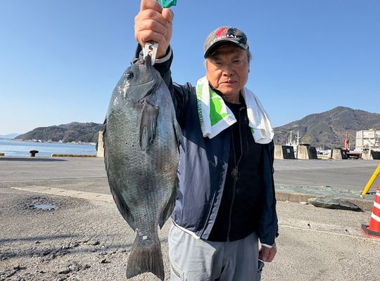 渡船よしだ屋／’２６年２月２０日（金）　磯釣りの釣果①