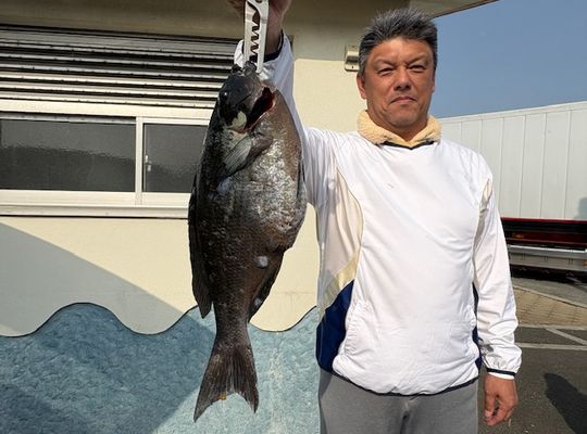 渡船よしだ屋／’２６年３月２８日（土）　磯釣りの釣果①