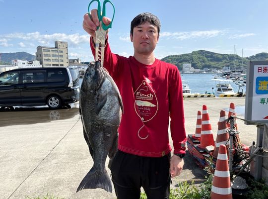 渡船よしだ屋／’２６年４月２５日（土）　磯釣りの釣果①①