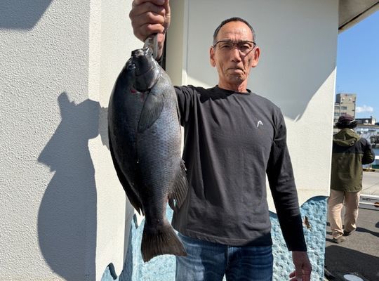 渡船よしだ屋／’２６年５月１０日（日）　磯釣りの釣果①①