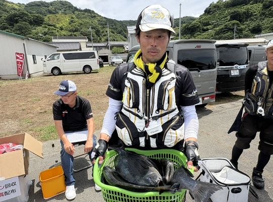 渡船よしだ屋／’２６年６月６日（土）　磯釣りの釣果①
