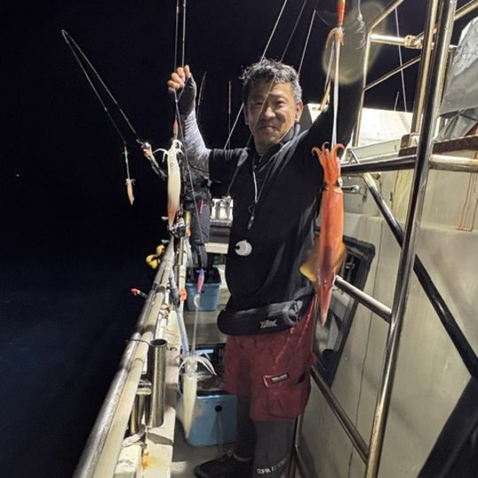 愛媛県で磯釣りや船釣りなどのために船を出している渡船 よしだ屋です