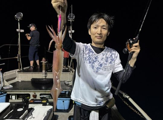 渡船よしだ屋／’２６年７月１７日（金）　夜イカ釣りの釣果①