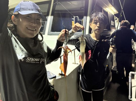 渡船よしだ屋／’２６年８月１０日（月）　夜イカ釣りの釣果①