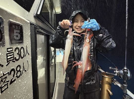 渡船よしだ屋／’２６年９月１８日（金）　夜イカ船釣りの釣果①